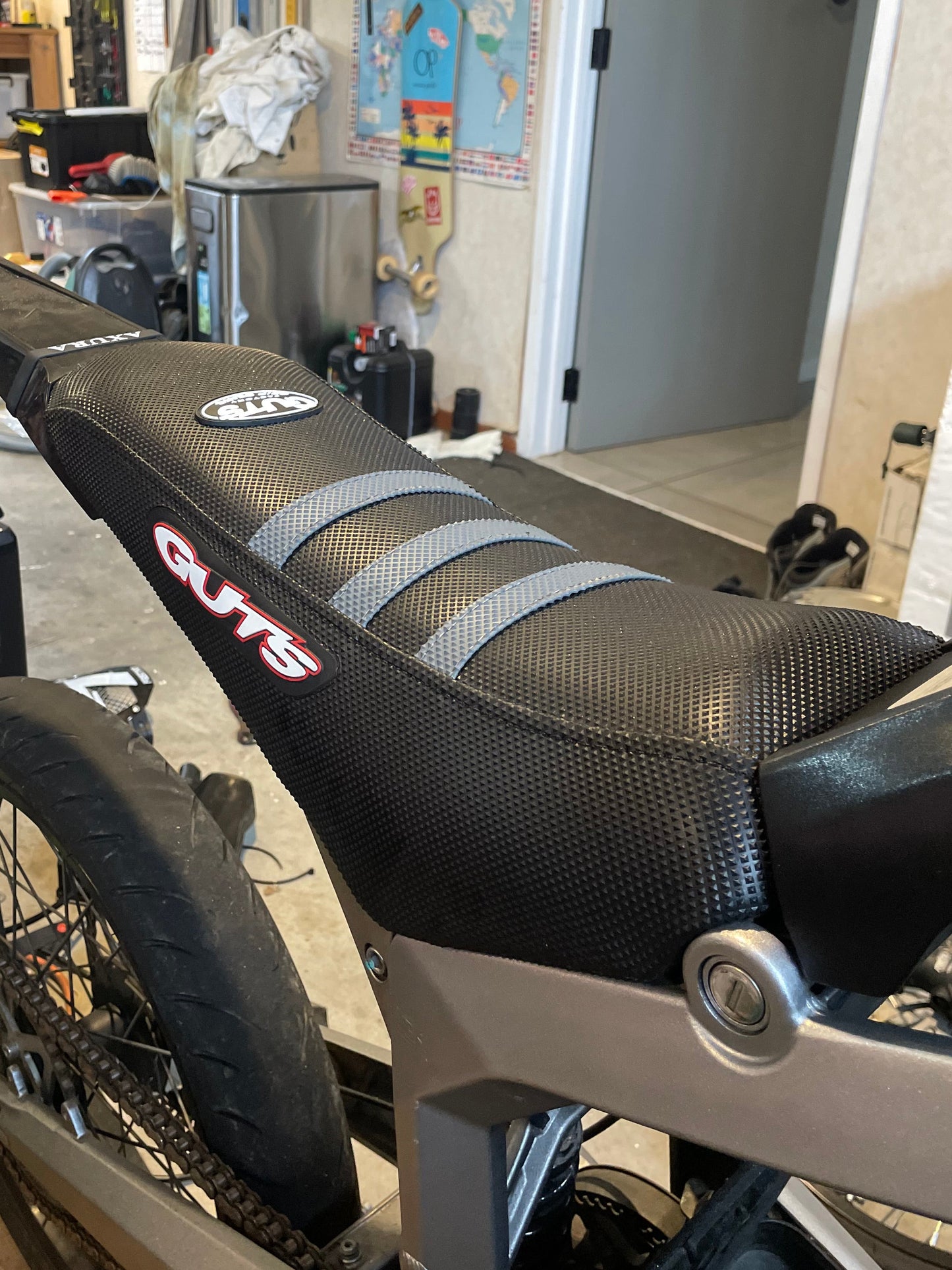 Guts Seat Cover For Surron LBX / E-Ride Pro / Rerode R1