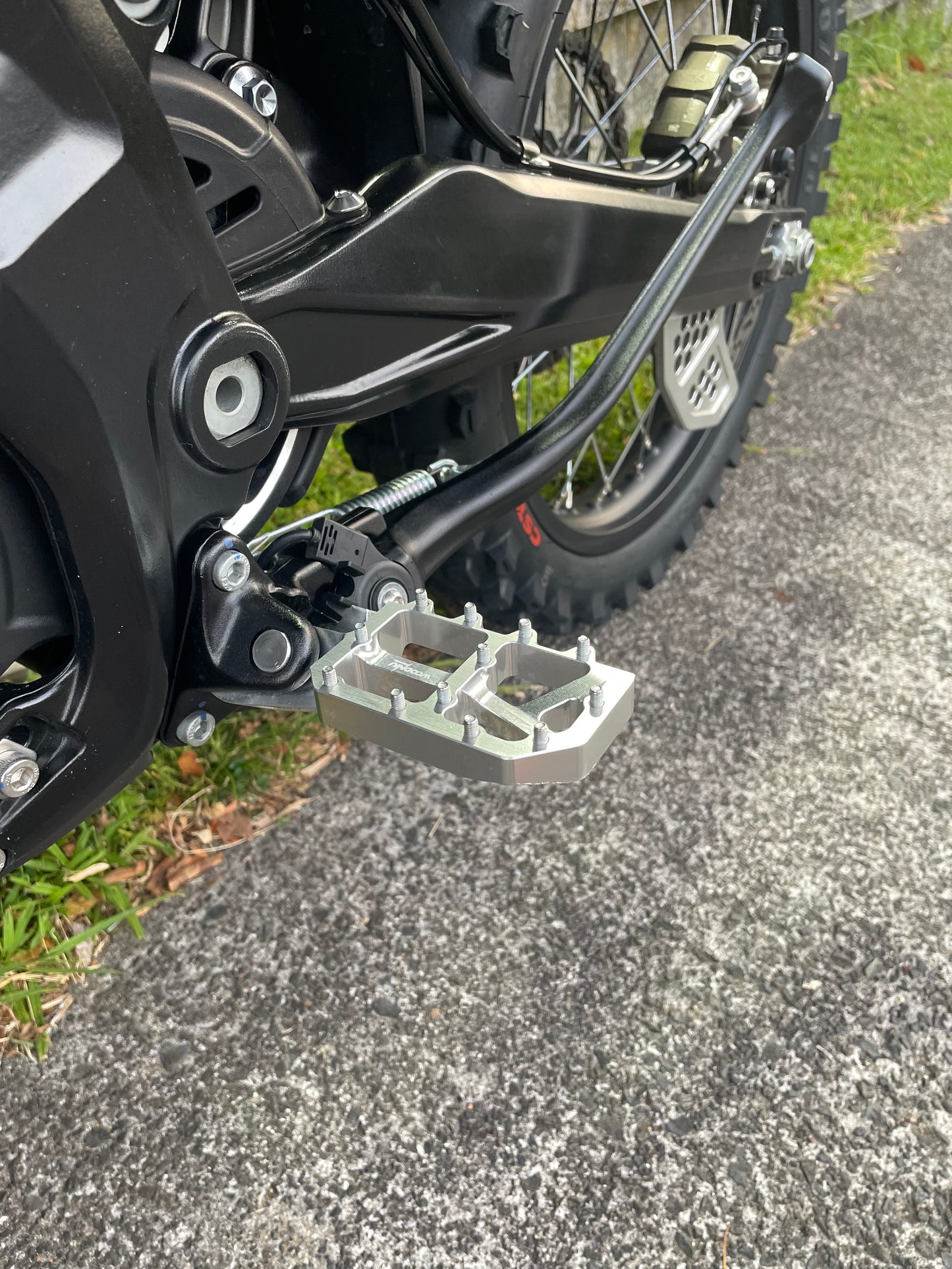 Upgraded Footpegs For Surron Ultra Bee