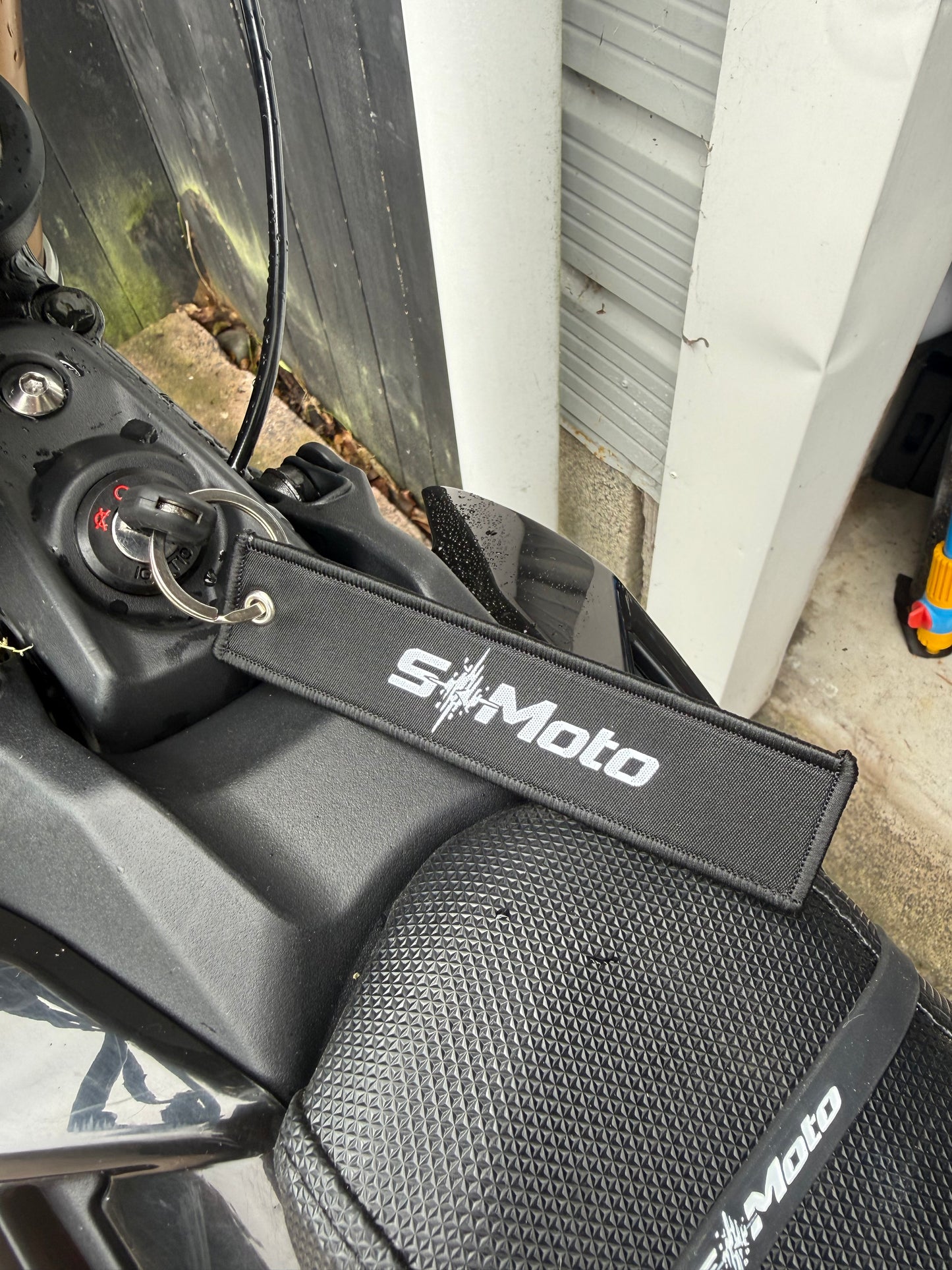 StaticMoto Keychain